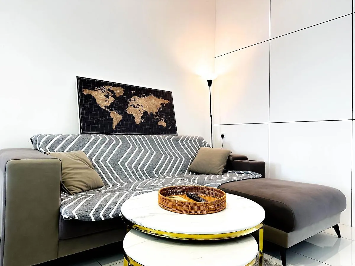 Beacon Executive Suite With Skypool 3Br 9Pax Georgetown Penang Apartment